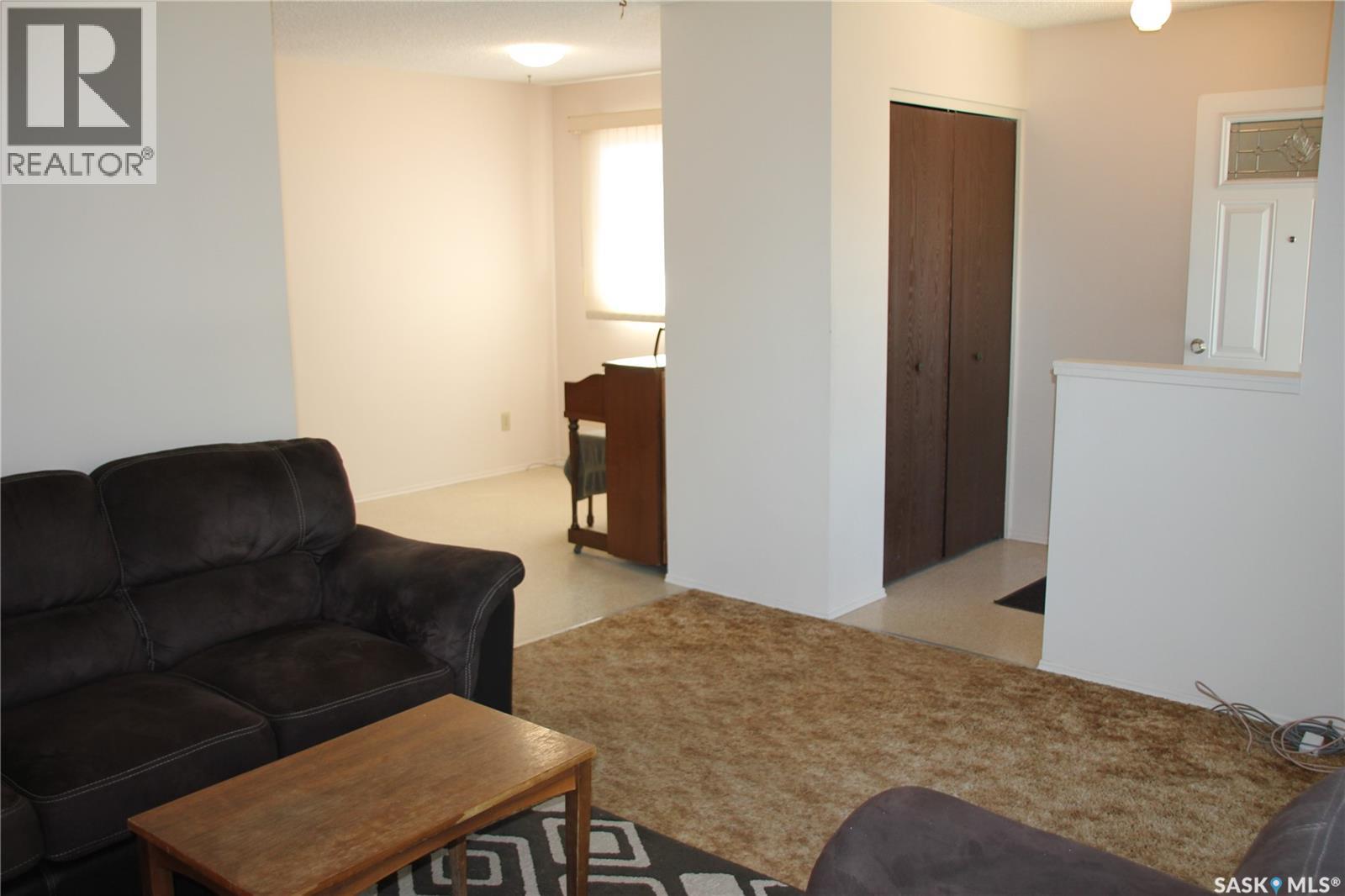 Photo 30 of 302 Markwell Drive, Regina SK