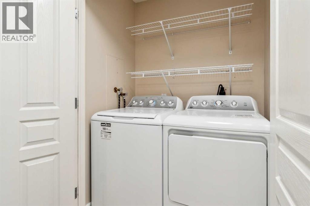 Photo 39 of 113 34 Glamis Green Sw, Calgary AB