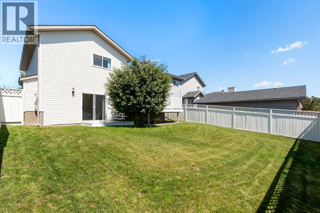 Photo 8 of 131 Tipping Close Se, Airdrie AB