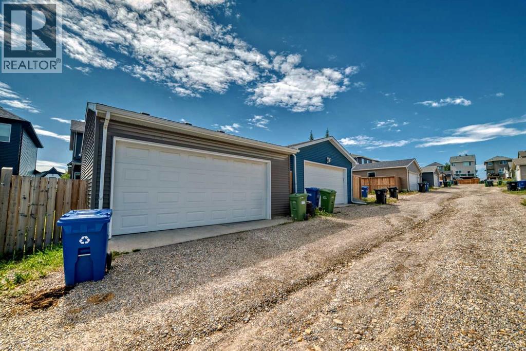 Single Family House for Sale in  Nolanfield Terrace NW Nolan Hill Calgary 
