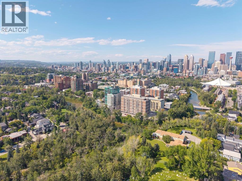 Photo 18 of 61 30 Avenue Sw, Calgary AB