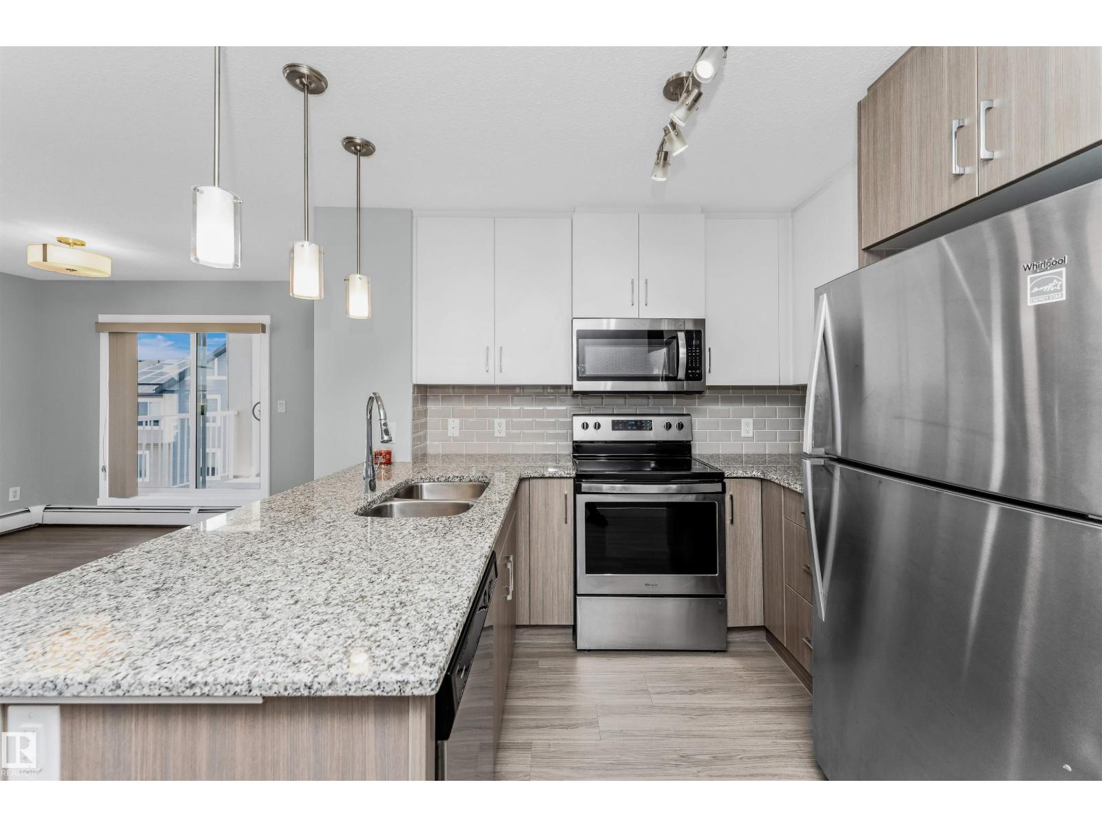 Photo 16 of 301 3670 139 Av Nw, Edmonton AB