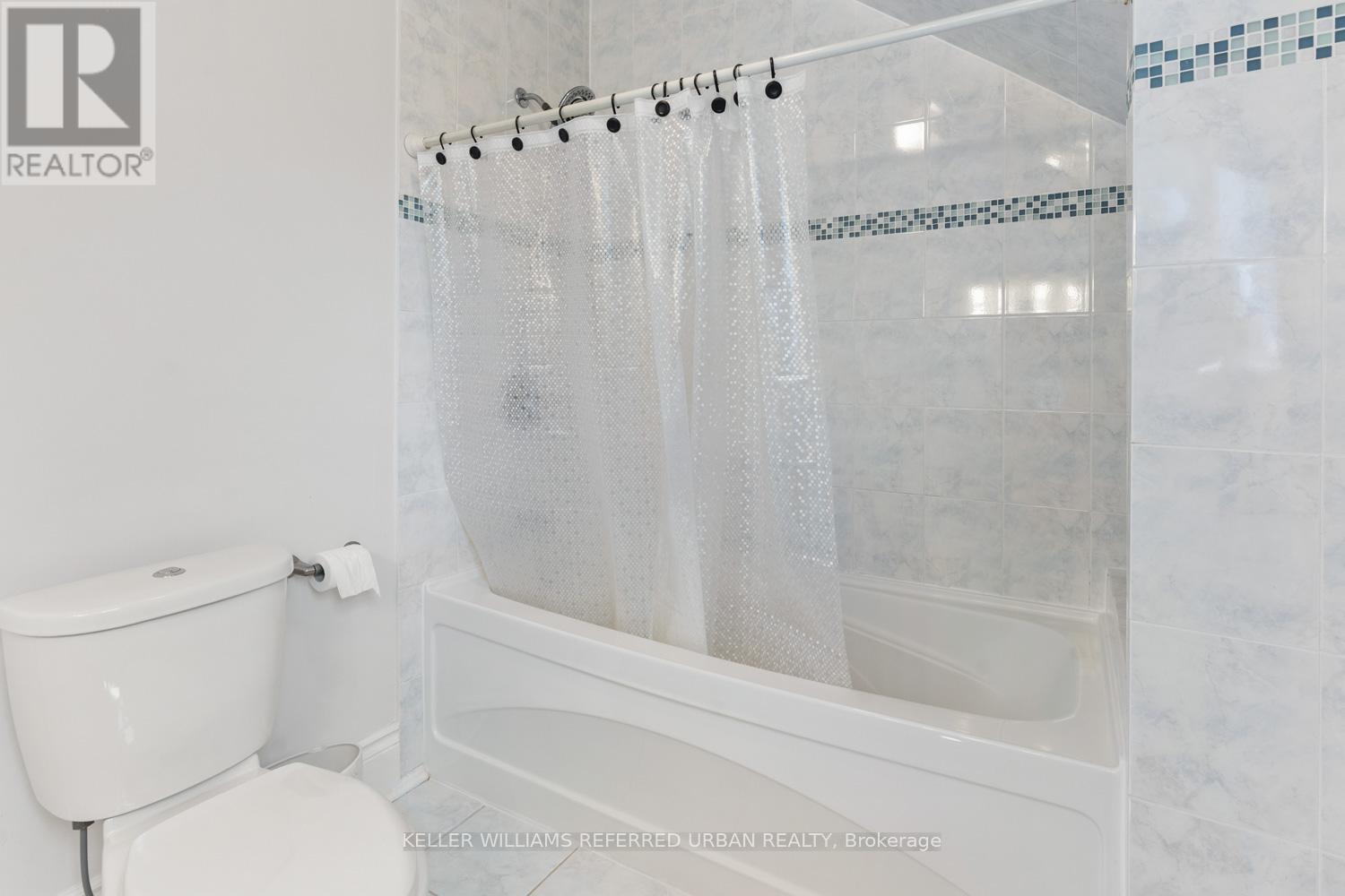 Photo 8 of 17145 8th Concession Road, King ON