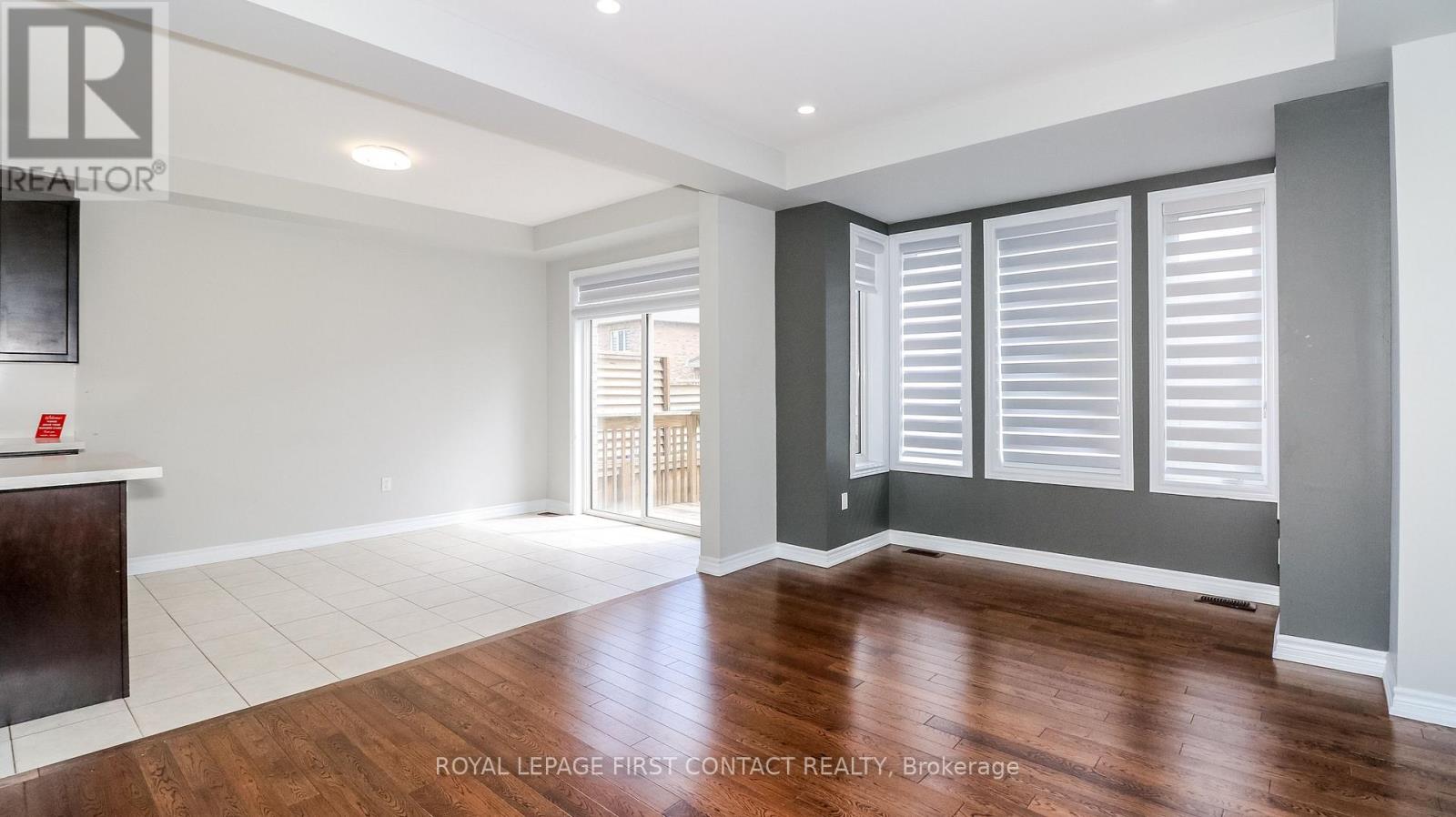Photo 23 of 53 Mondial Crescent, East Gwillimbury ON