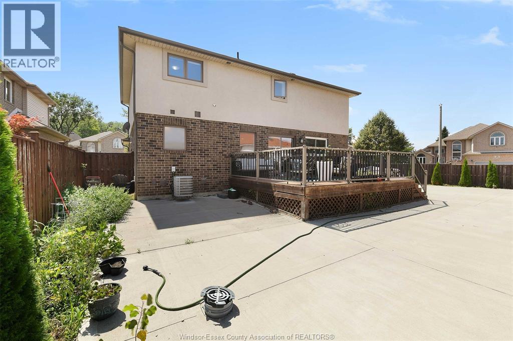 Photo 10 of 436 John Harvey Crescent, Windsor ON