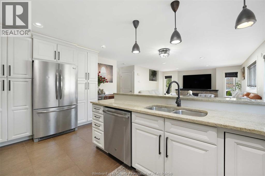 Photo 20 of 436 John Harvey Crescent, Windsor ON
