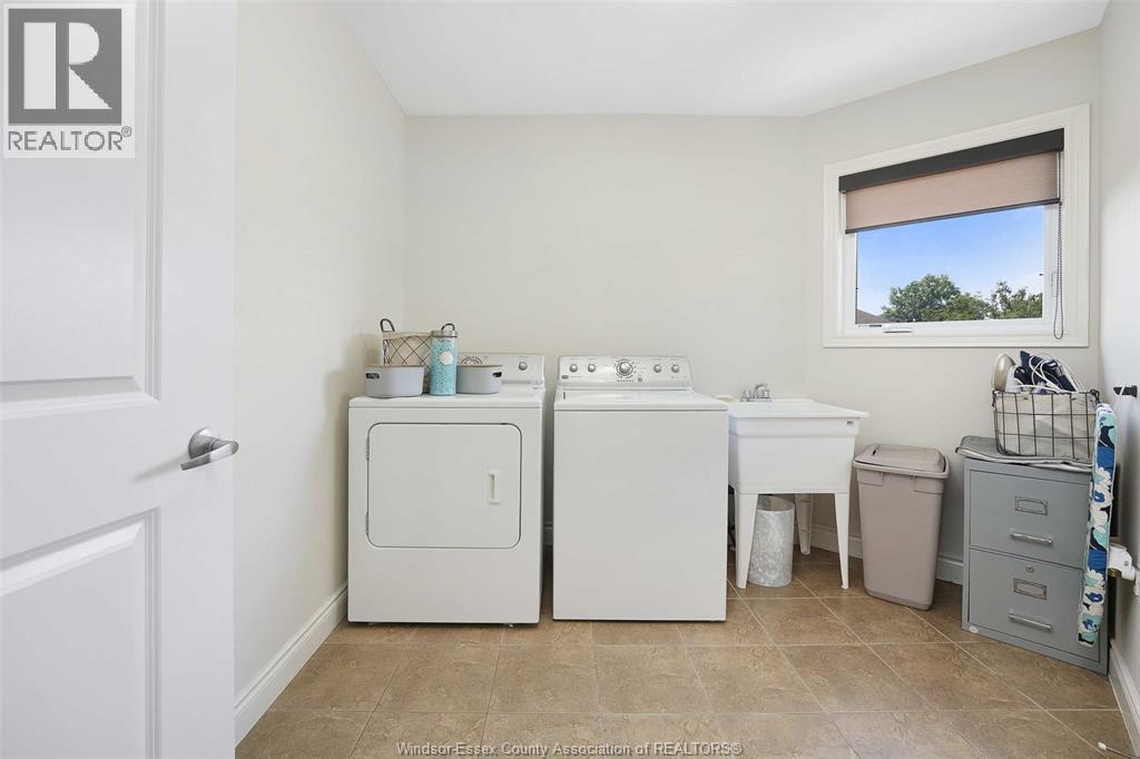 Photo 30 of 436 John Harvey Crescent, Windsor ON