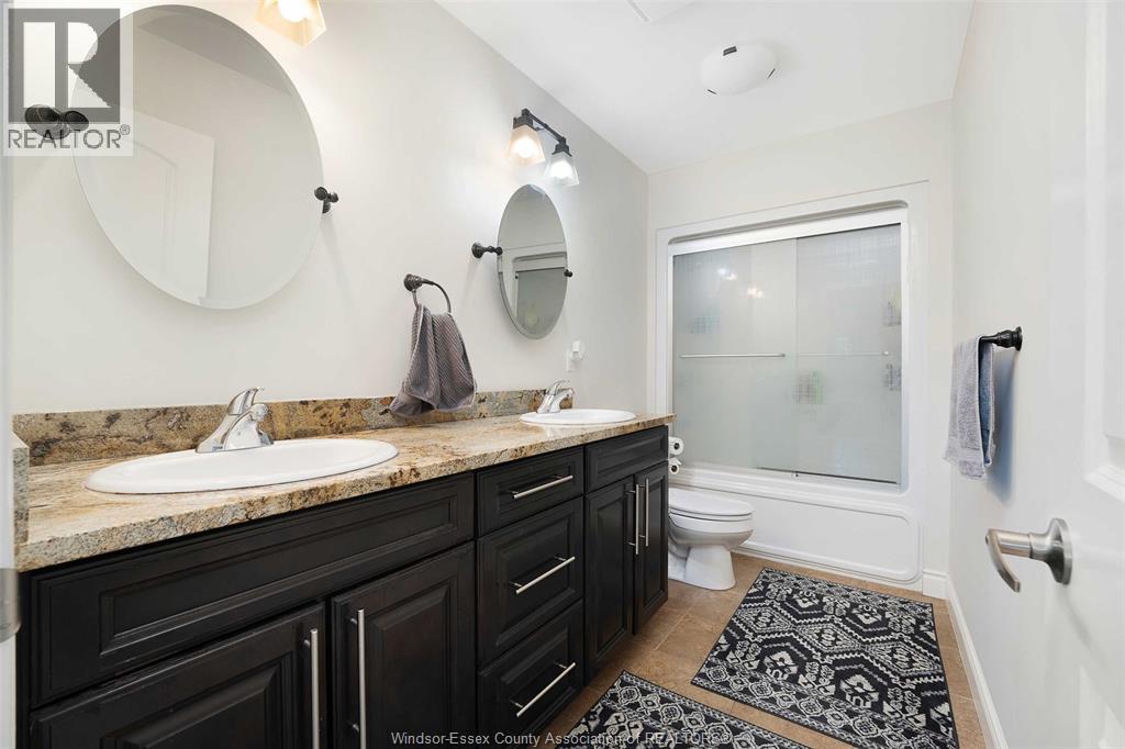 Photo 32 of 436 John Harvey Crescent, Windsor ON