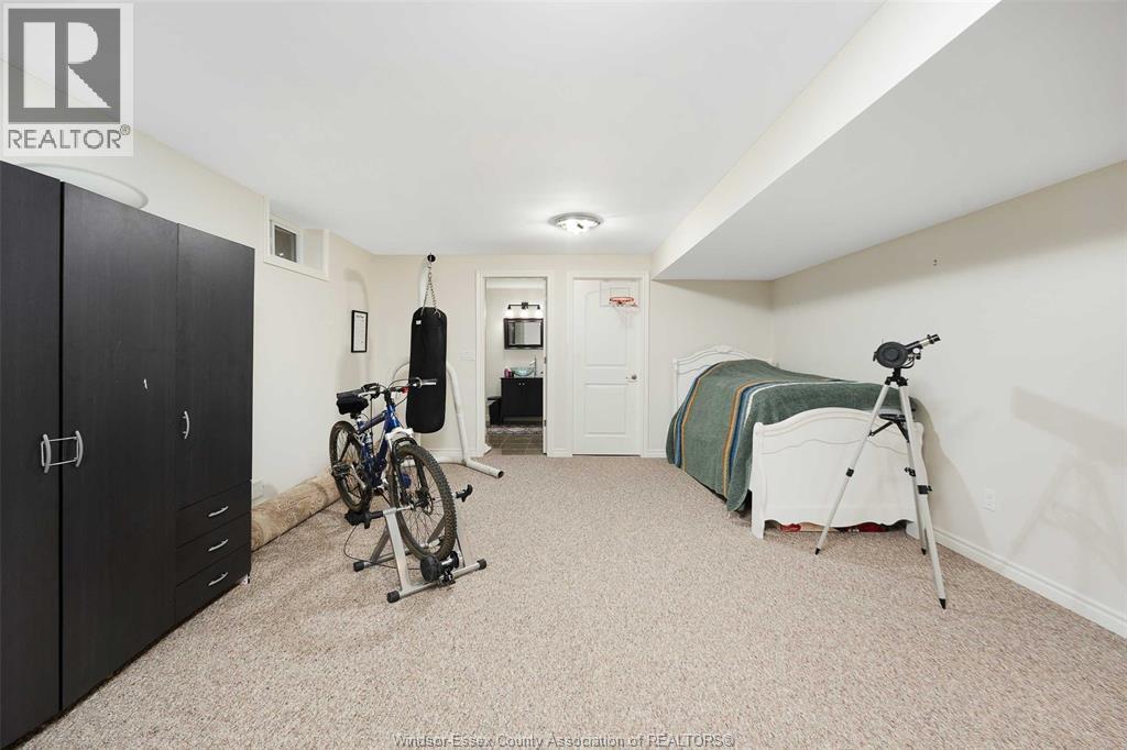 Photo 37 of 436 John Harvey Crescent, Windsor ON