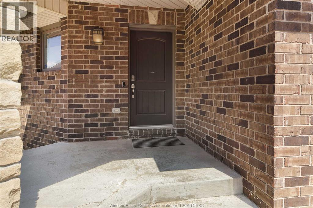 Photo 5 of 436 John Harvey Crescent, Windsor ON