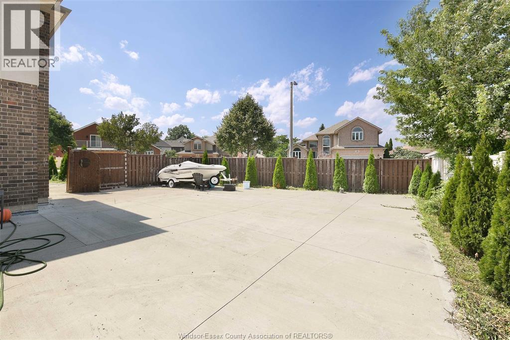 Photo 9 of 436 John Harvey Crescent, Windsor ON