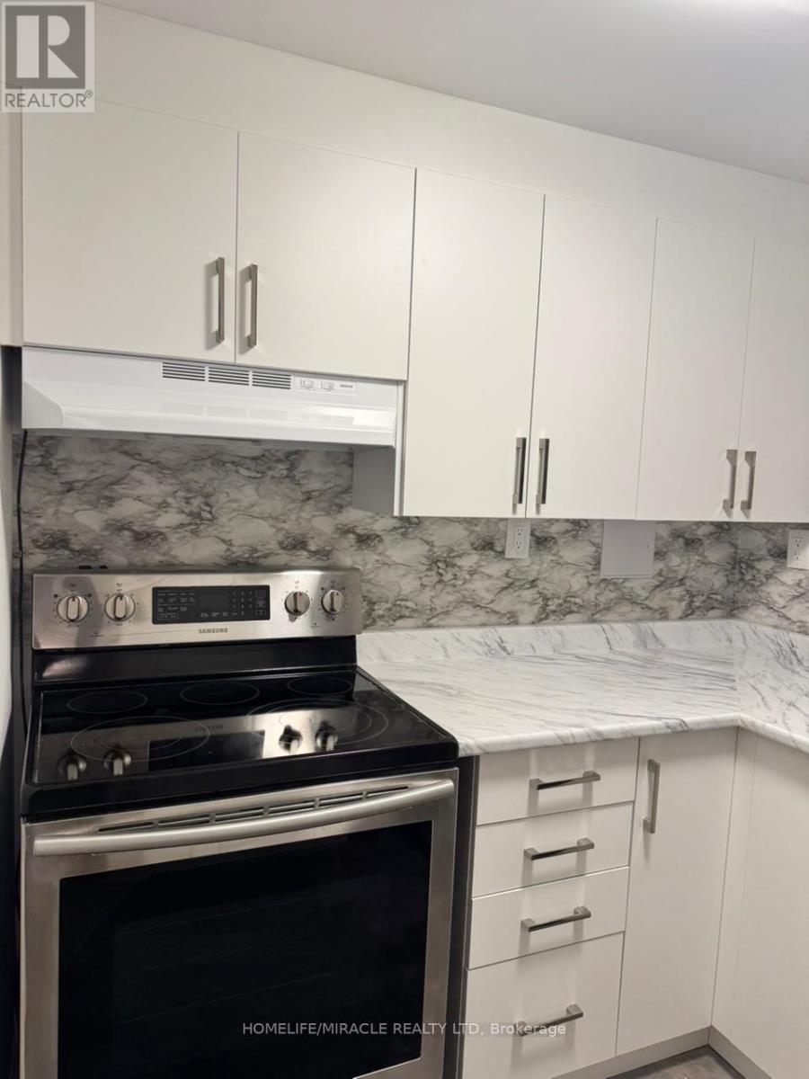 Photo 20 of 131 Poplar Drive, Cambridge ON