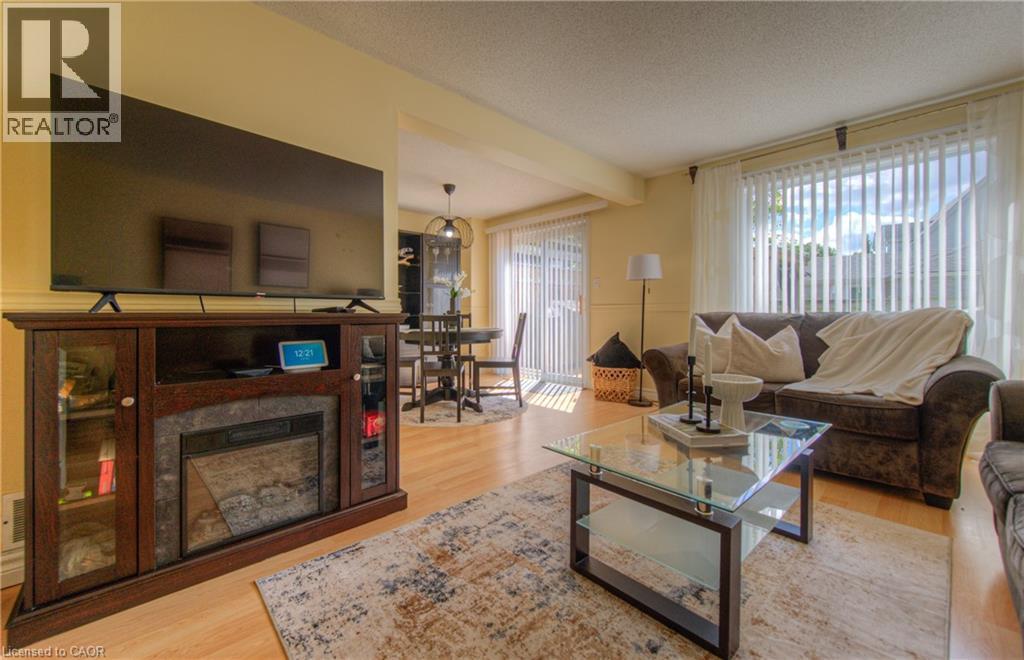 Photo 31 of 985 Elgin Street N, Cambridge ON