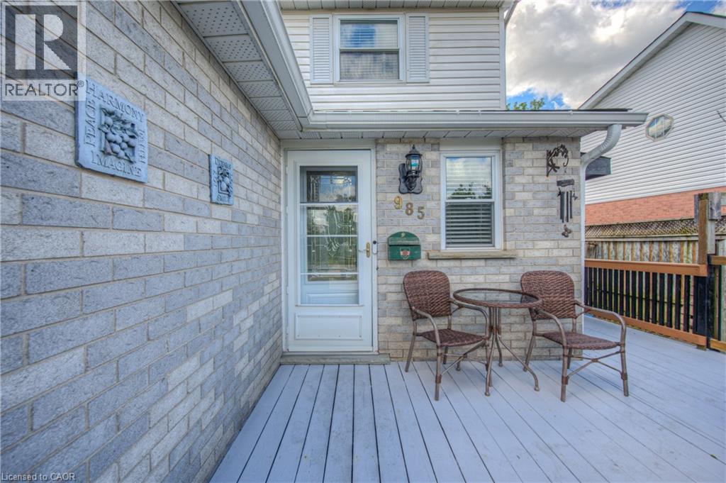 Photo 20 of 985 Elgin Street N, Cambridge ON