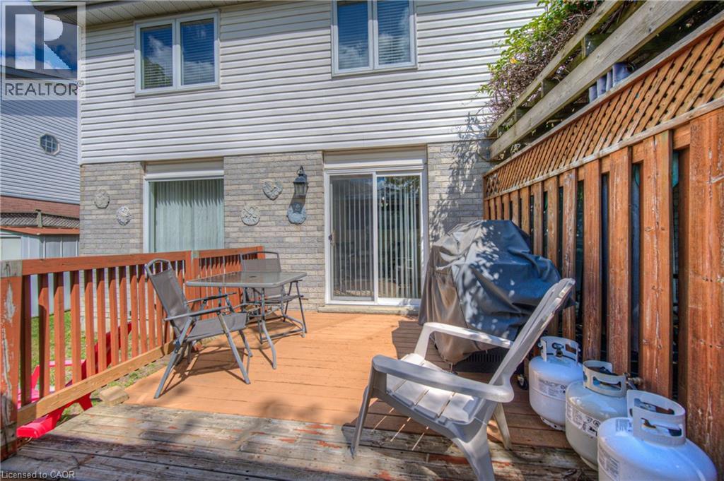 Photo 41 of 985 Elgin Street N, Cambridge ON