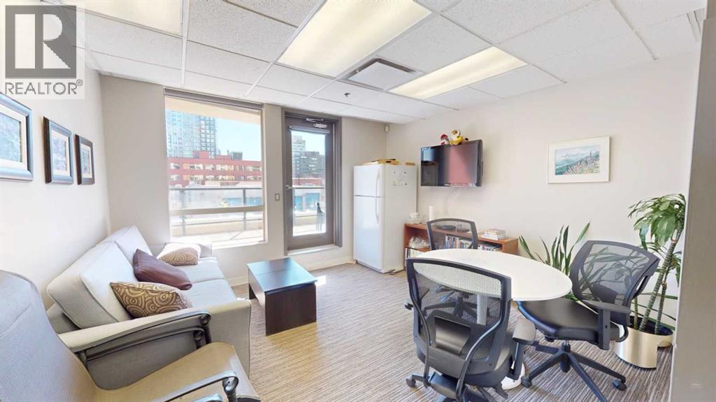 Photo 2 of 206 1053 10 Street Sw, Calgary AB