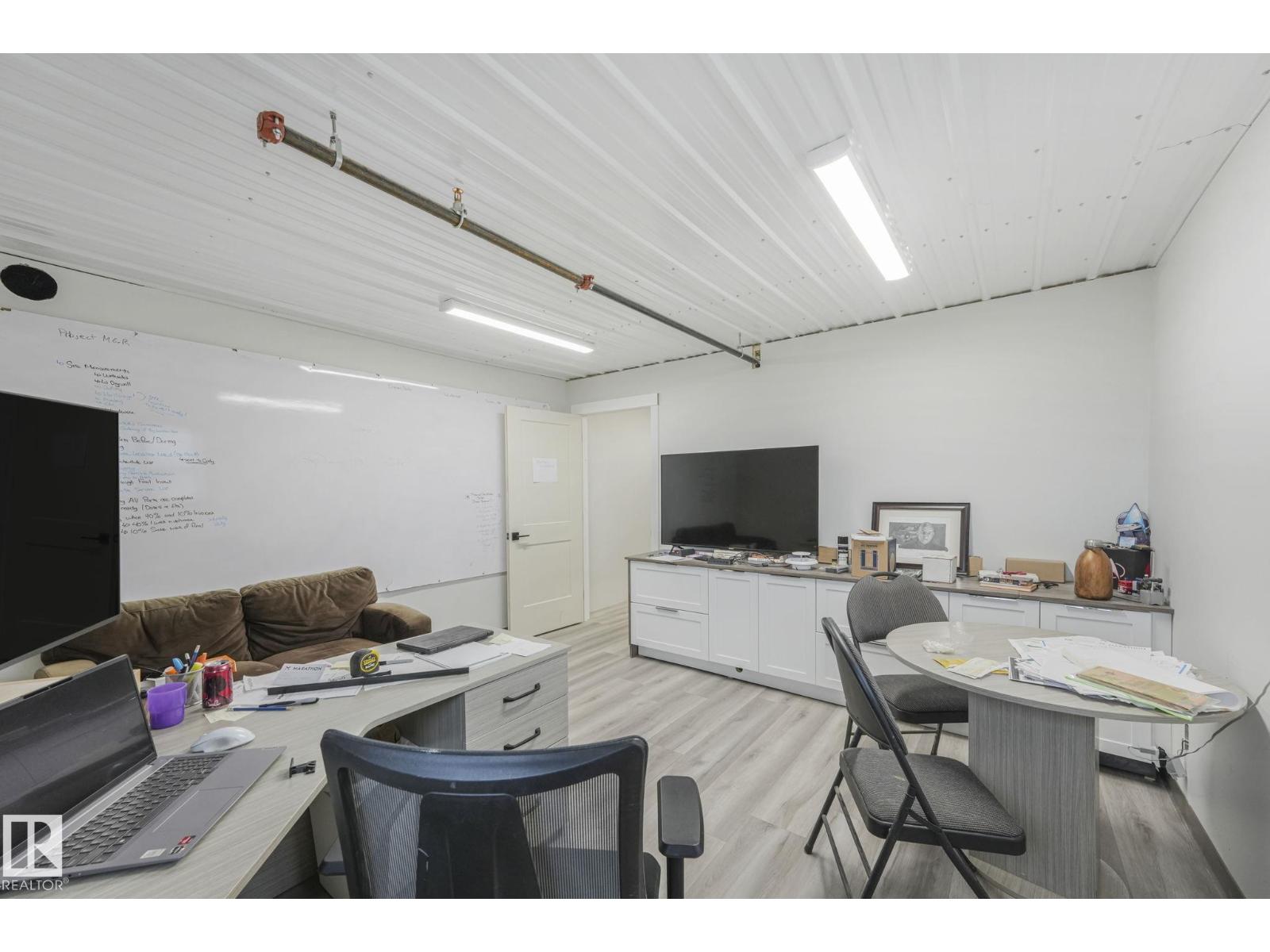 Photo 4 of 29 Goertz Av, Stony Plain AB
