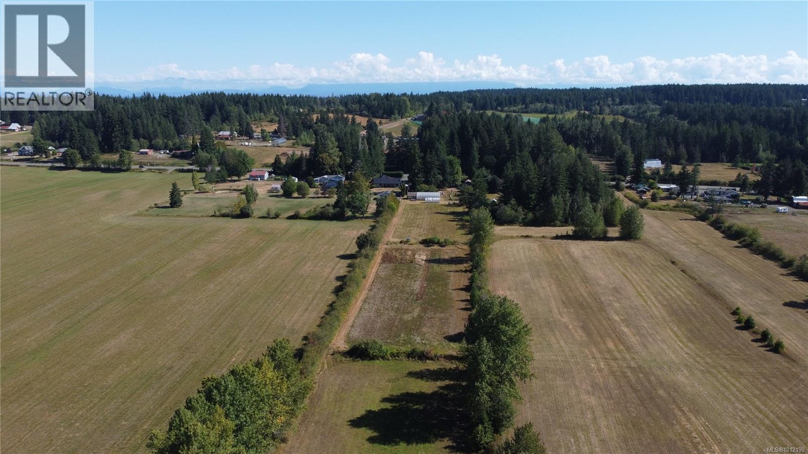 5835 ISLAND HWY N - 19