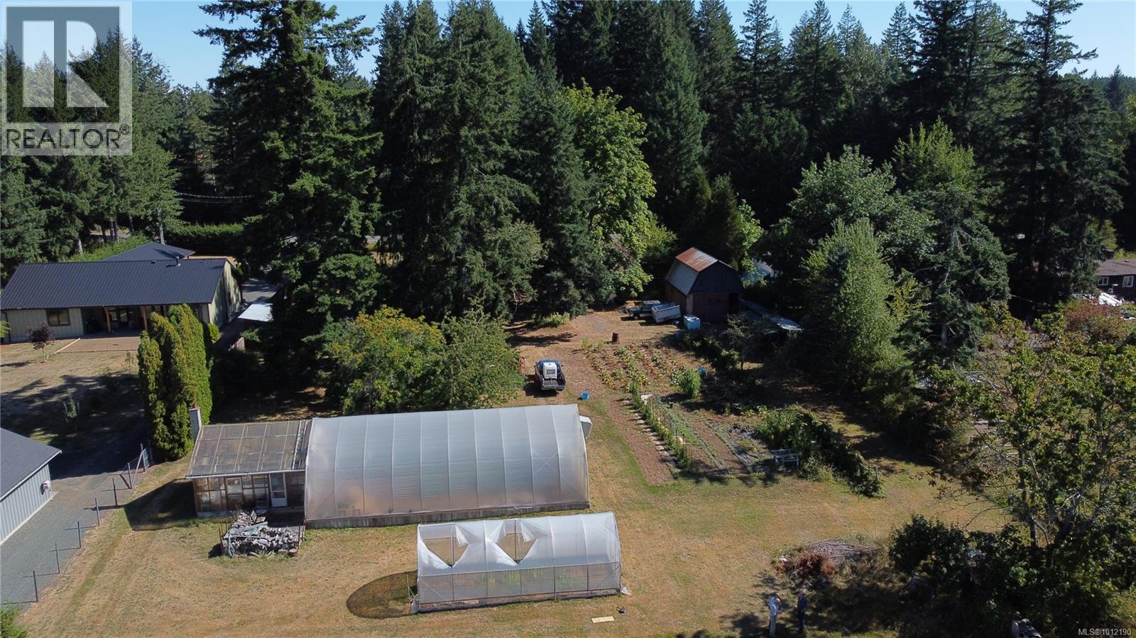 5835 ISLAND HWY N - 23