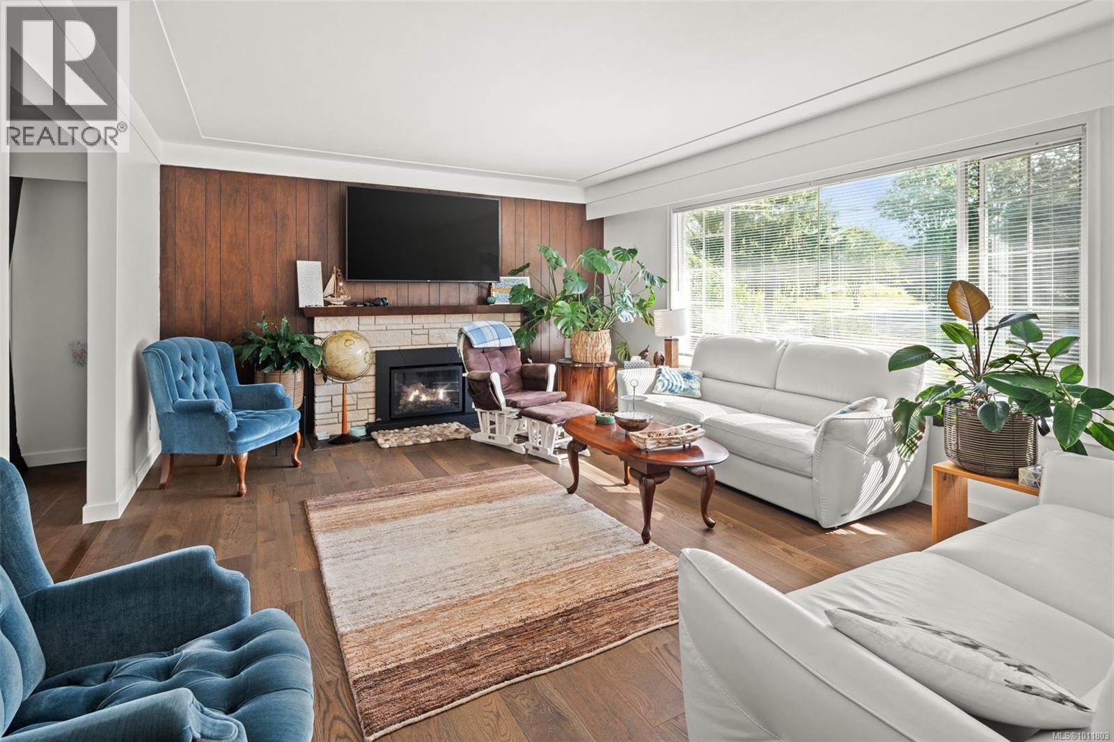  3940 Oakdale Place, Saanich