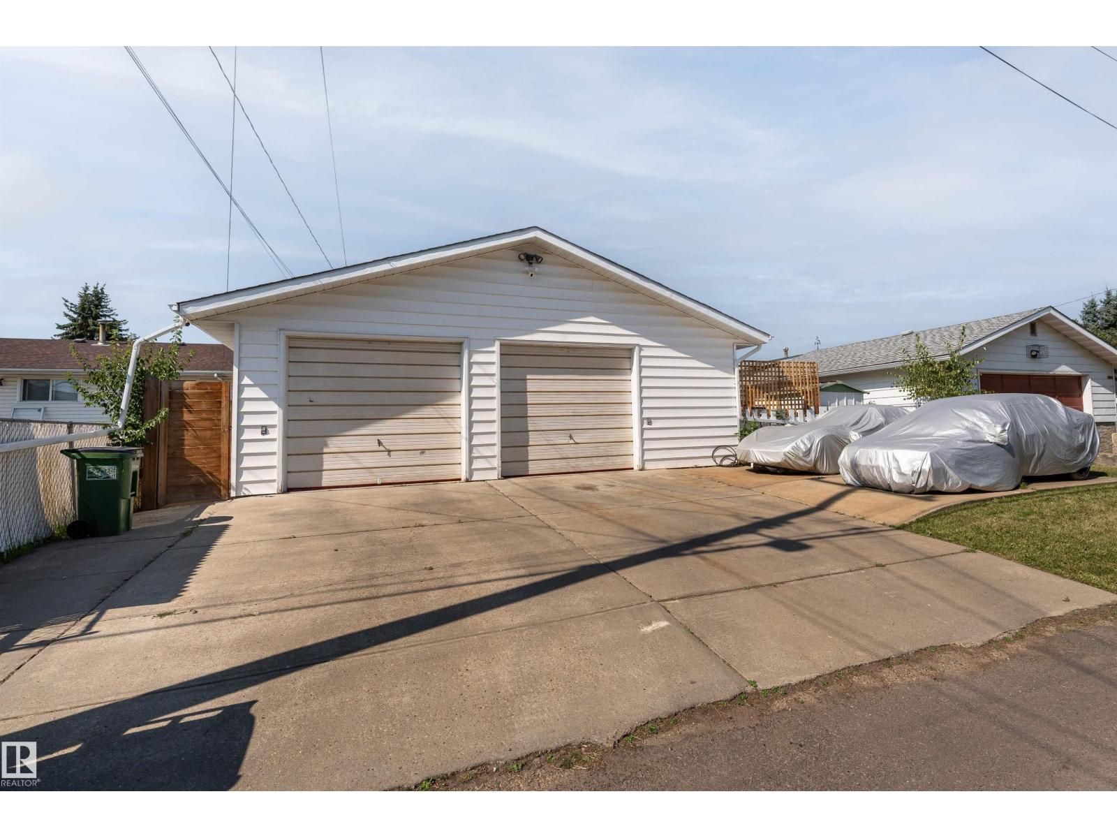 Photo 50 of 13419 58 St Nw, Edmonton AB
