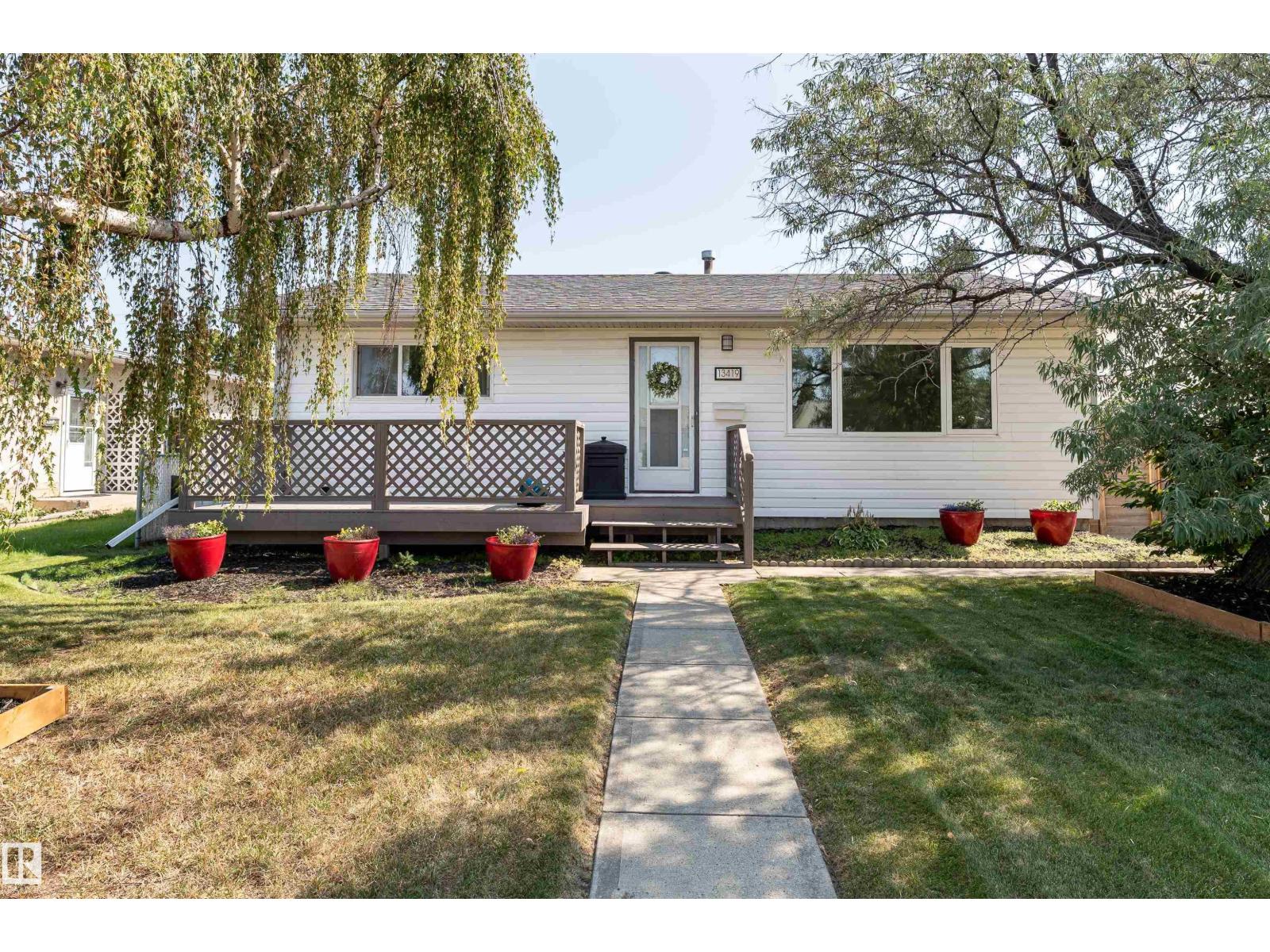 Photo 52 of 13419 58 St Nw, Edmonton AB