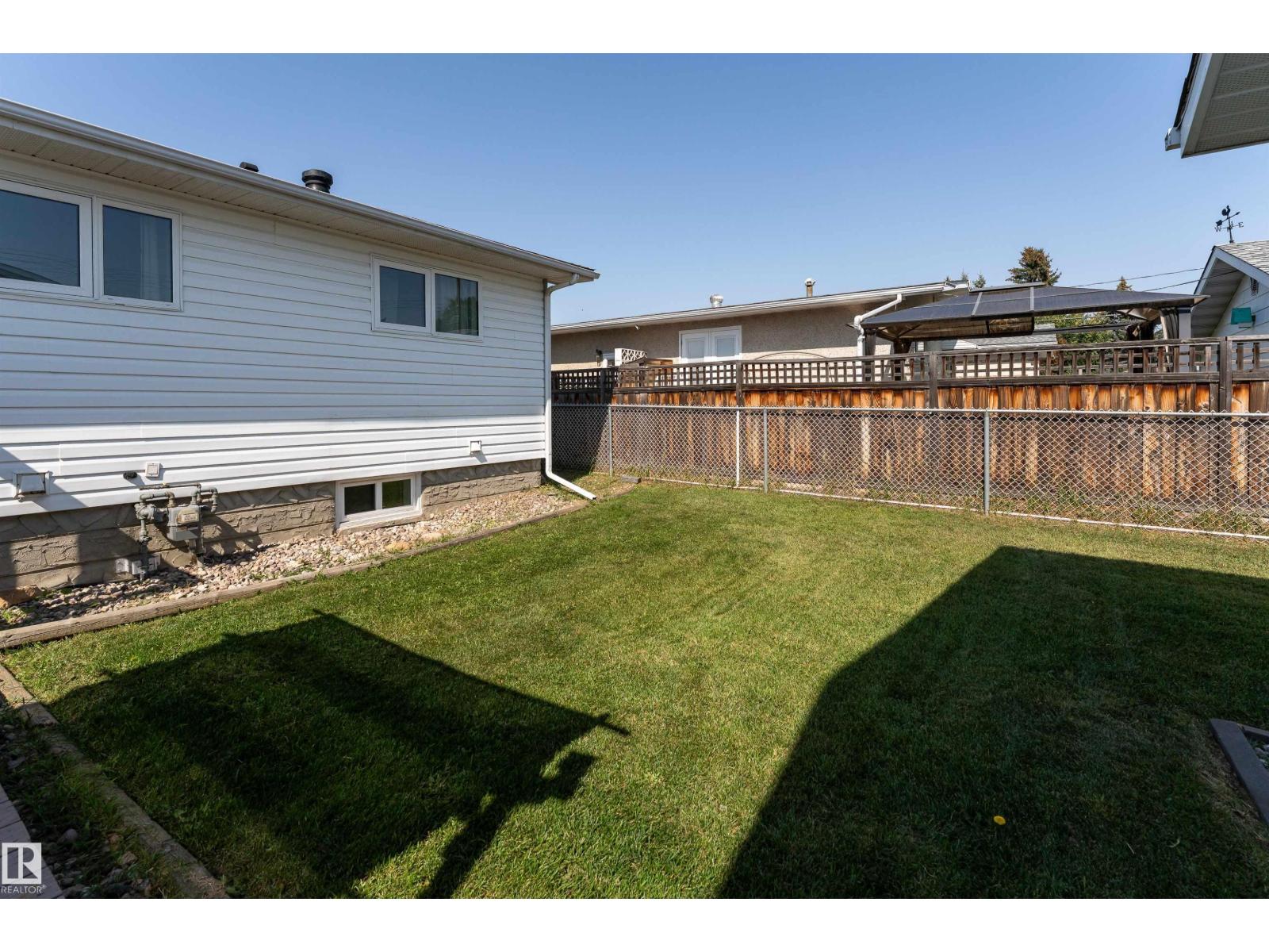 Photo 45 of 13419 58 St Nw, Edmonton AB