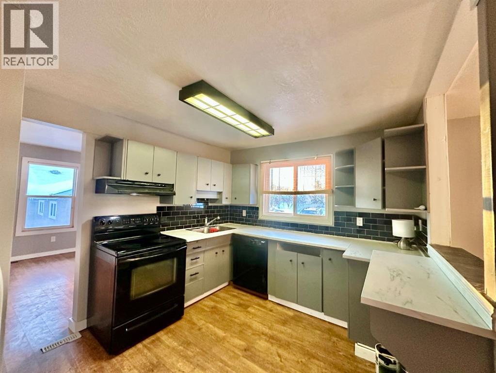 9111 100 St, Lac La Biche