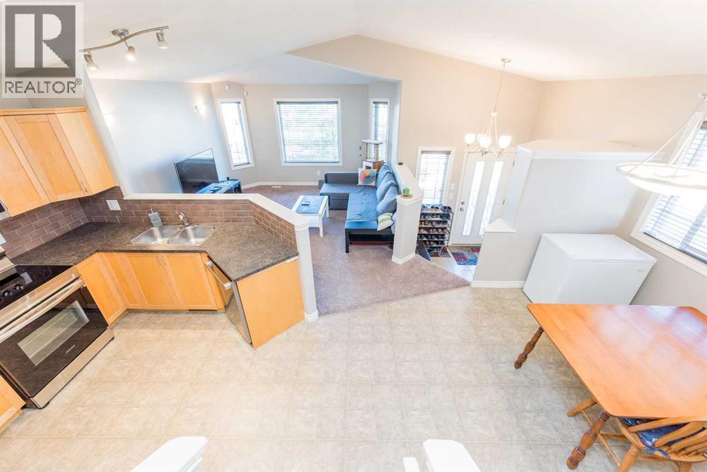 Photo 10 of 19 Pinnacle Crossing, Grande Prairie AB