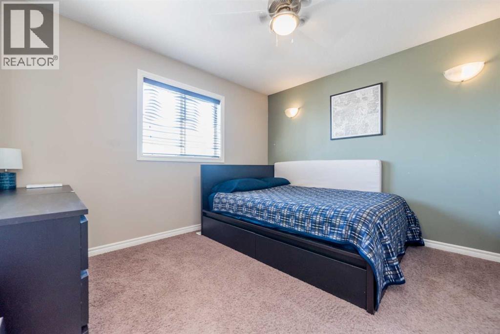 Photo 11 of 19 Pinnacle Crossing, Grande Prairie AB