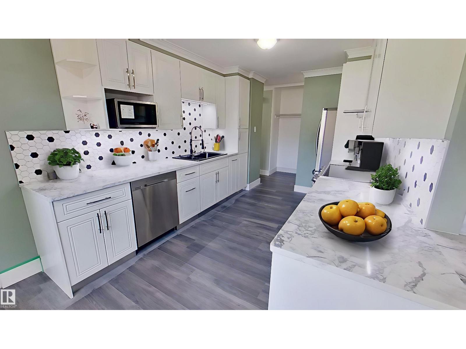 Photo 6 of 893 Birch Av, Sherwood Park AB
