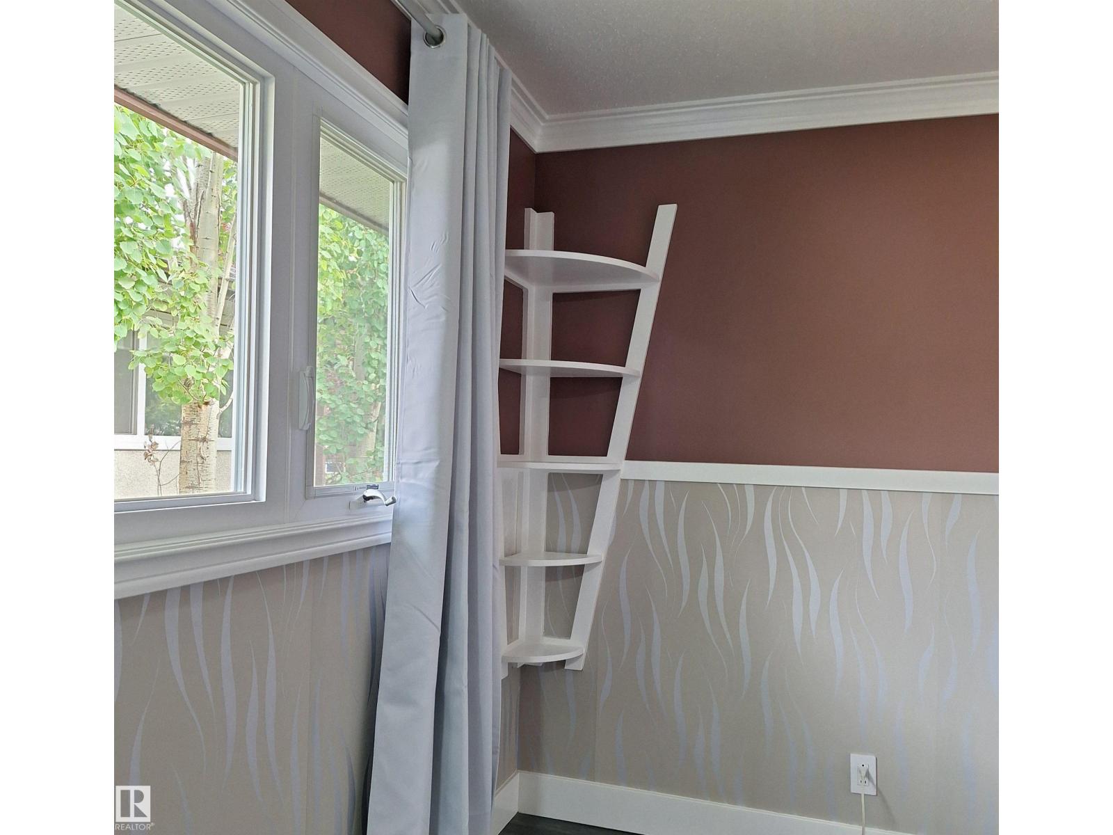 Photo 18 of 893 Birch Av, Sherwood Park AB