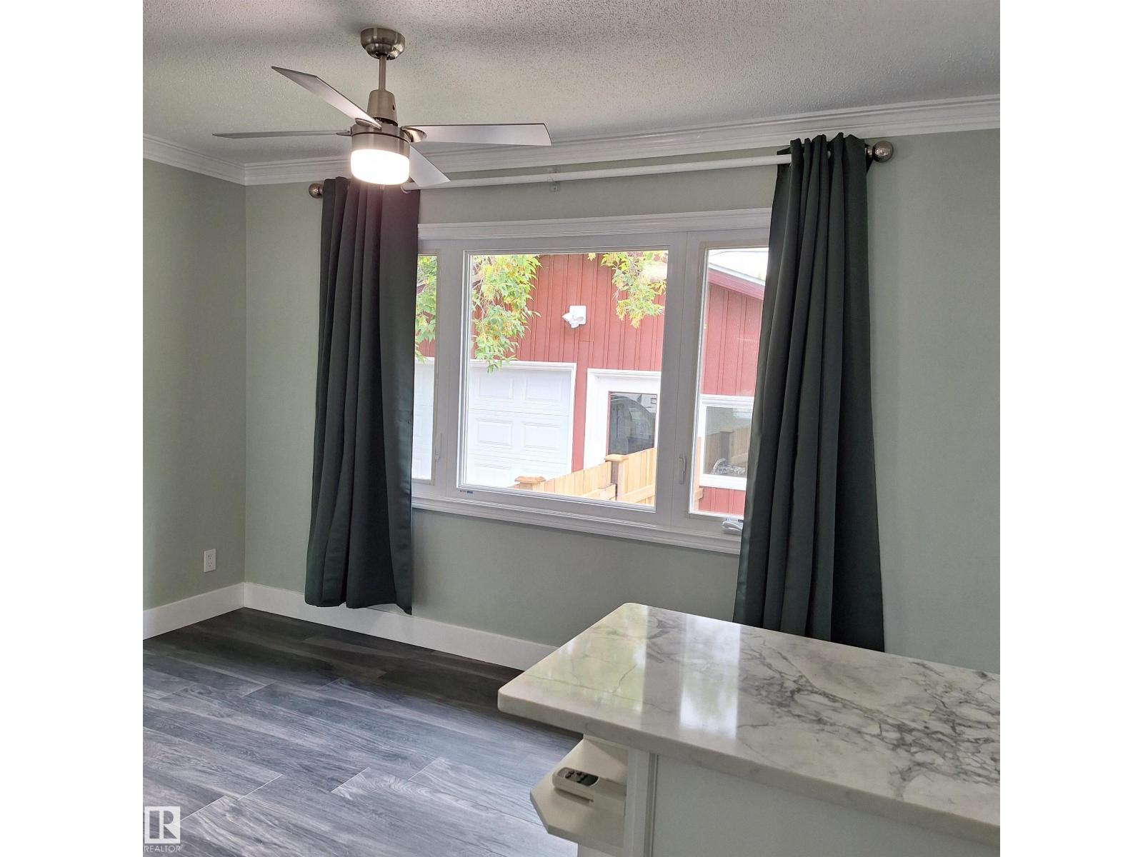 Photo 9 of 893 Birch Av, Sherwood Park AB