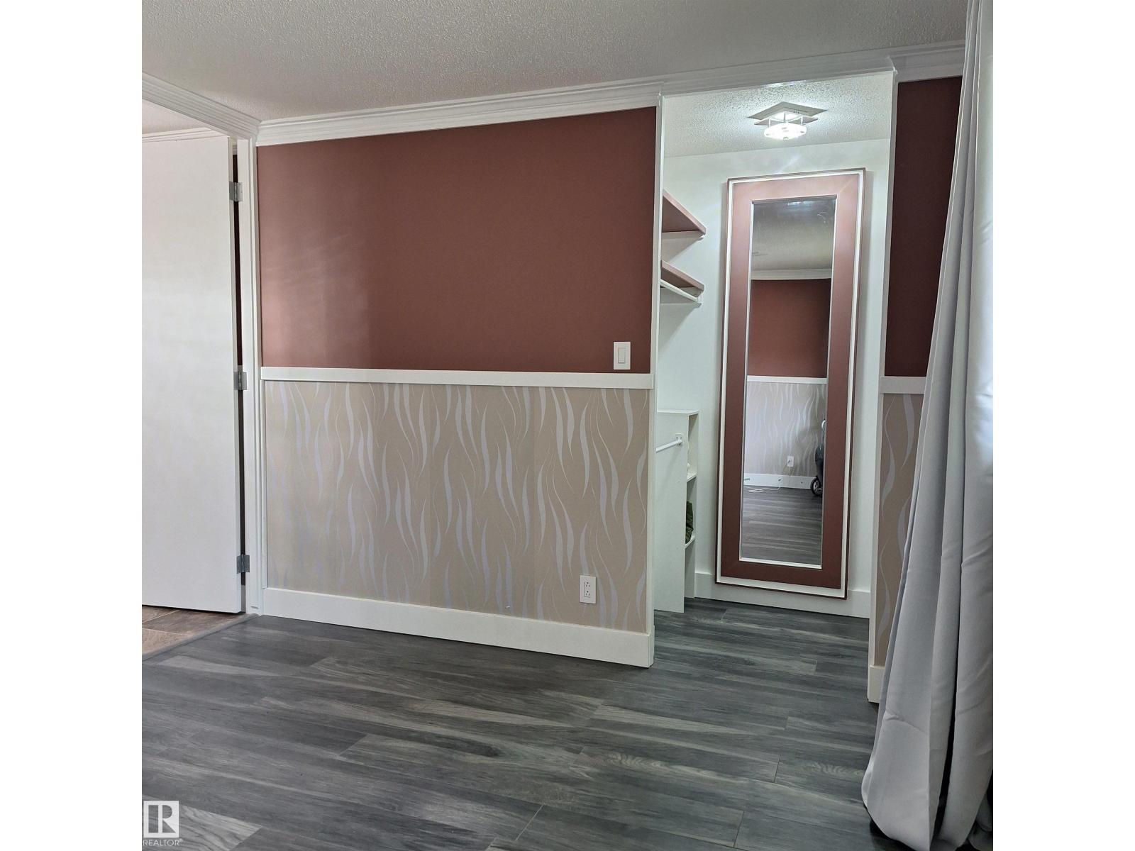 Photo 19 of 893 Birch Av, Sherwood Park AB