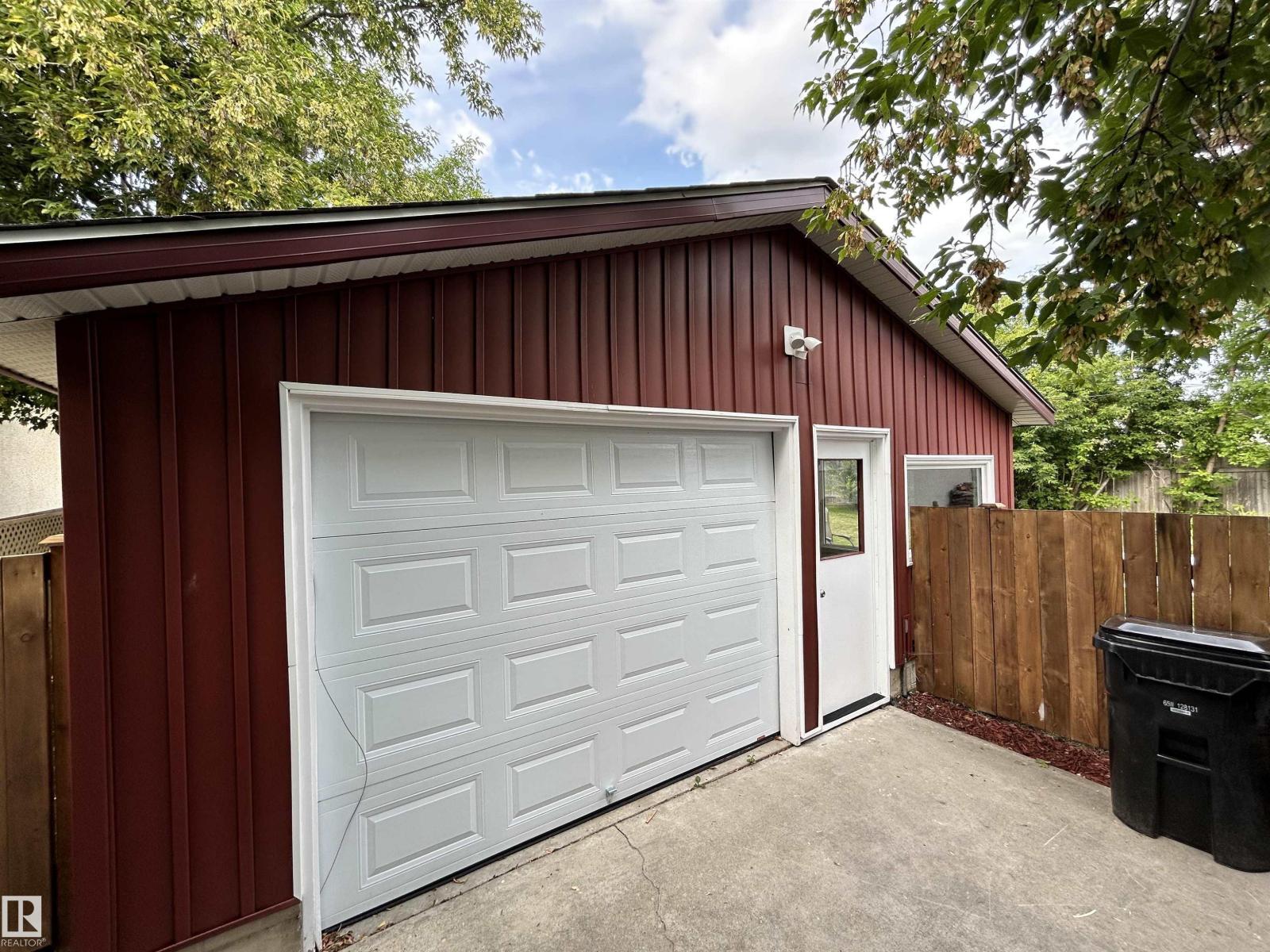Photo 44 of 893 Birch Av, Sherwood Park AB