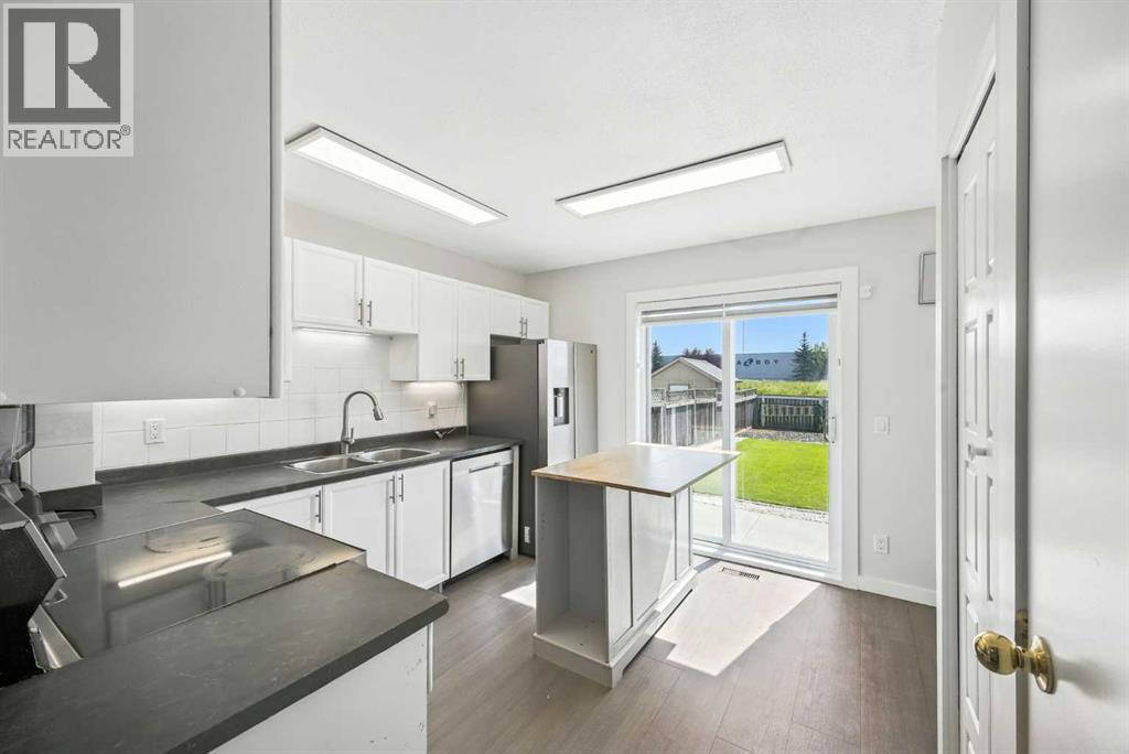 Photo 37 of 99 Erin Road Se, Calgary AB