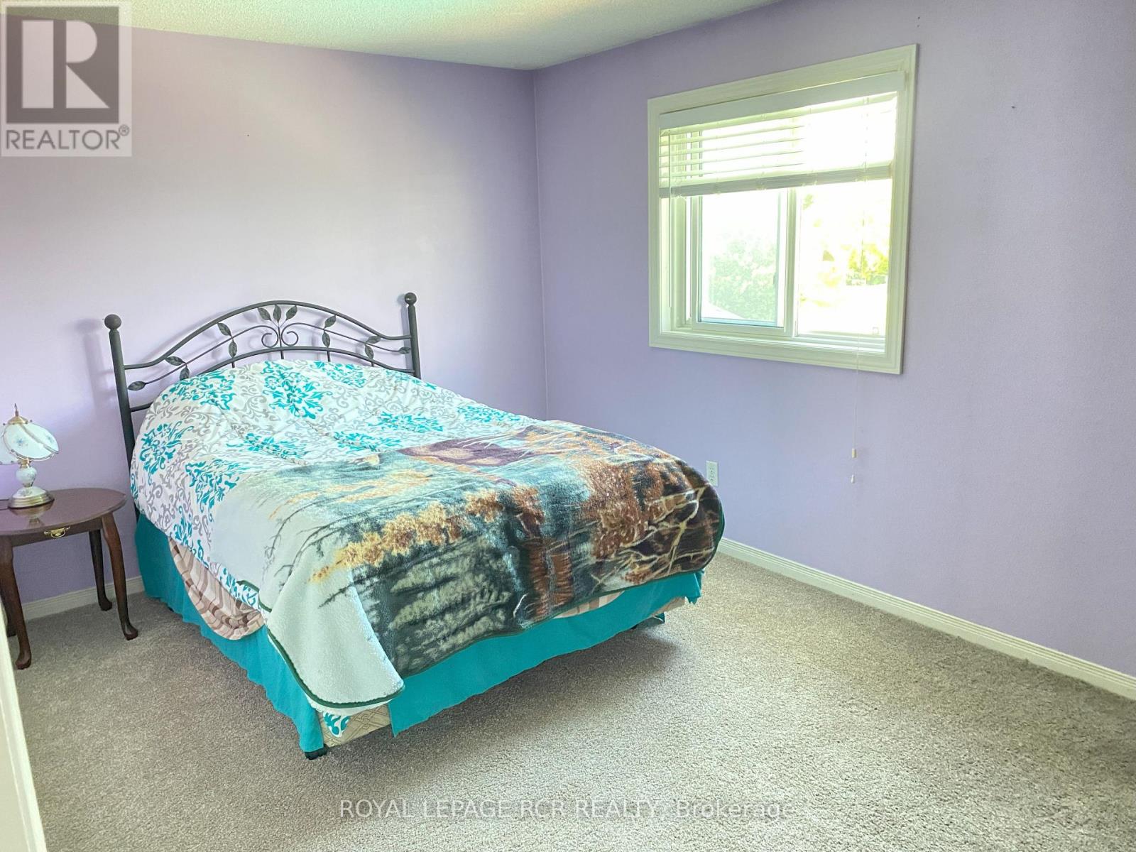 Photo 18 of 90 Pheasant Court, Orangeville ON