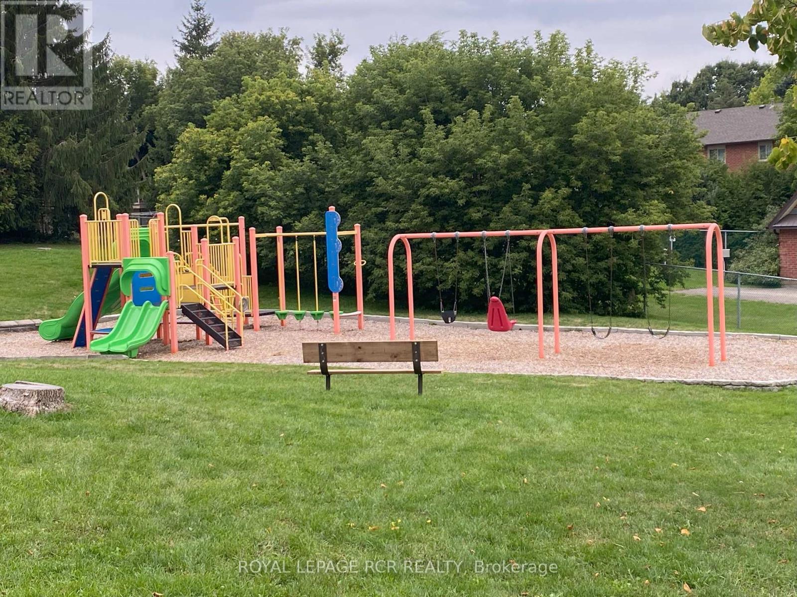 Photo 24 of 90 Pheasant Court, Orangeville ON