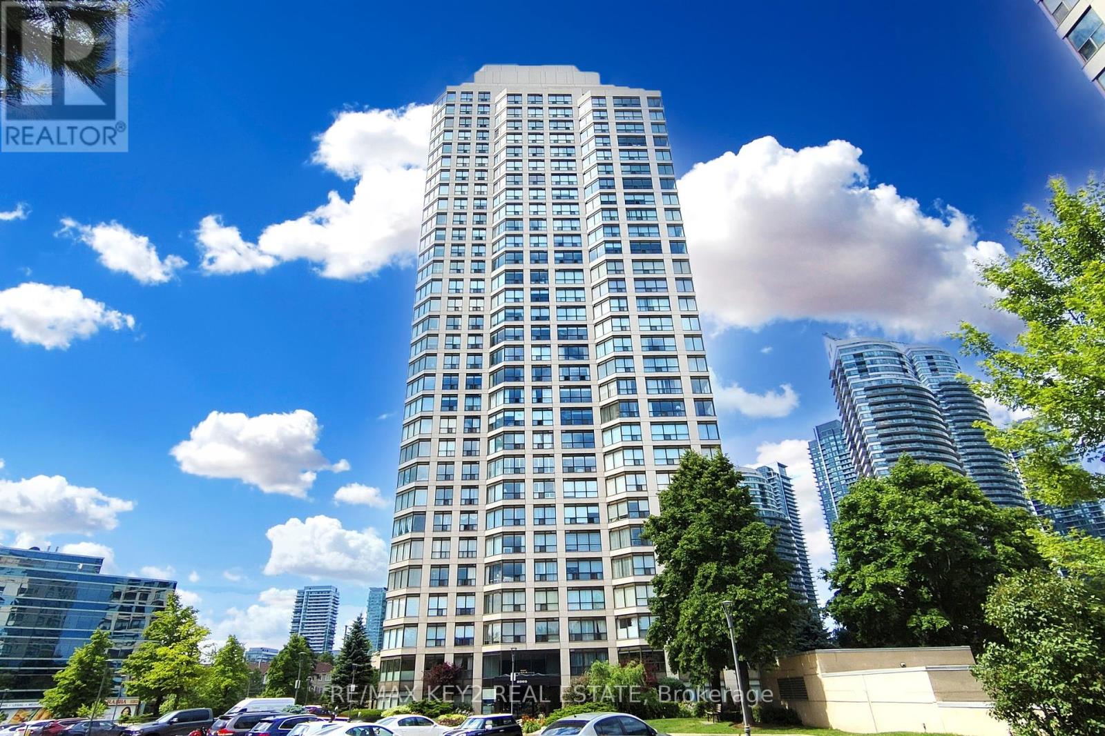 Photo 17 of 210 2269 Lake Shore Boulevard W, Toronto ON
