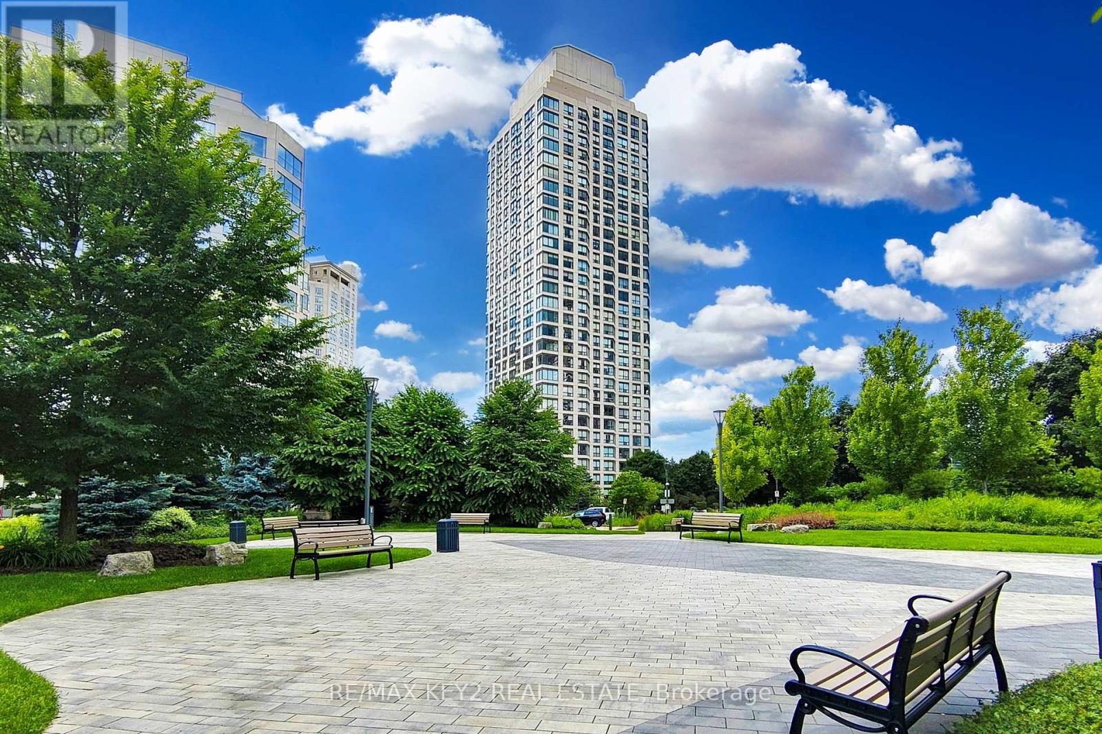 Photo 21 of 210 2269 Lake Shore Boulevard W, Toronto ON