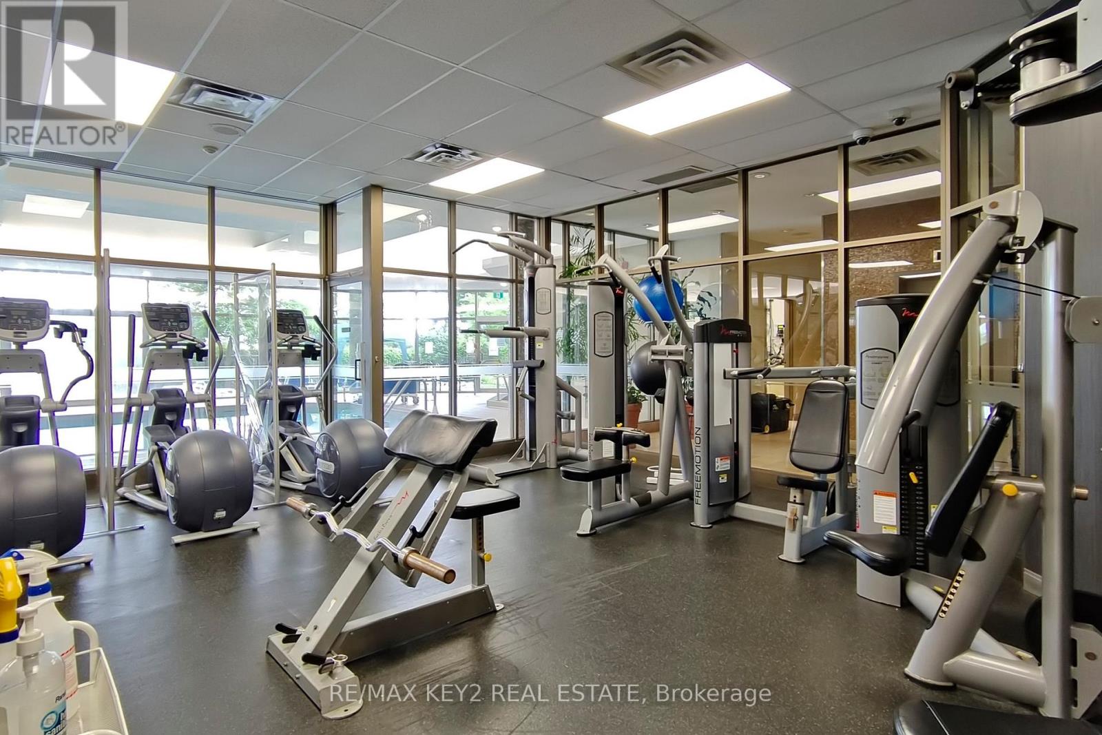 Photo 30 of 210 2269 Lake Shore Boulevard W, Toronto ON
