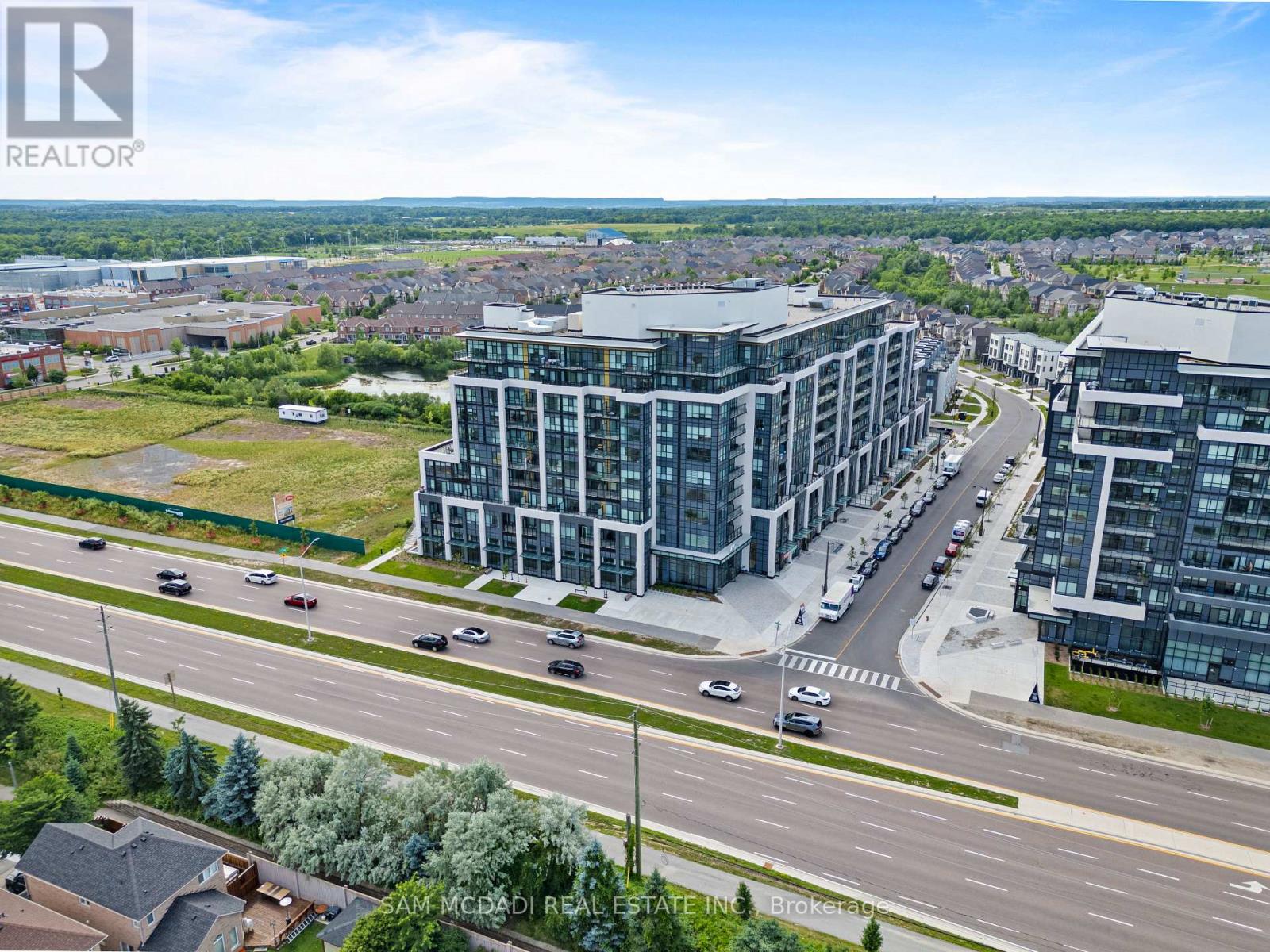 Photo 22 of 722 405 Dundas Street W, Oakville ON