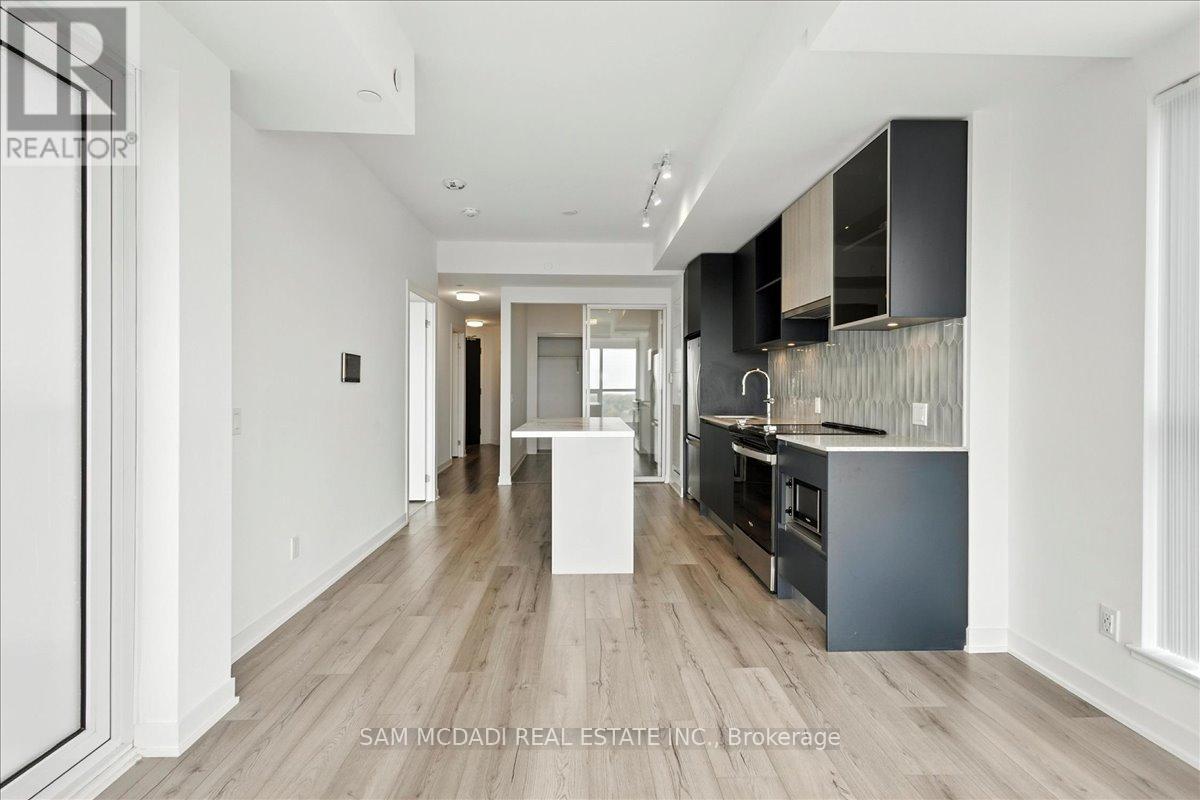 Photo 16 of 722 405 Dundas Street W, Oakville ON