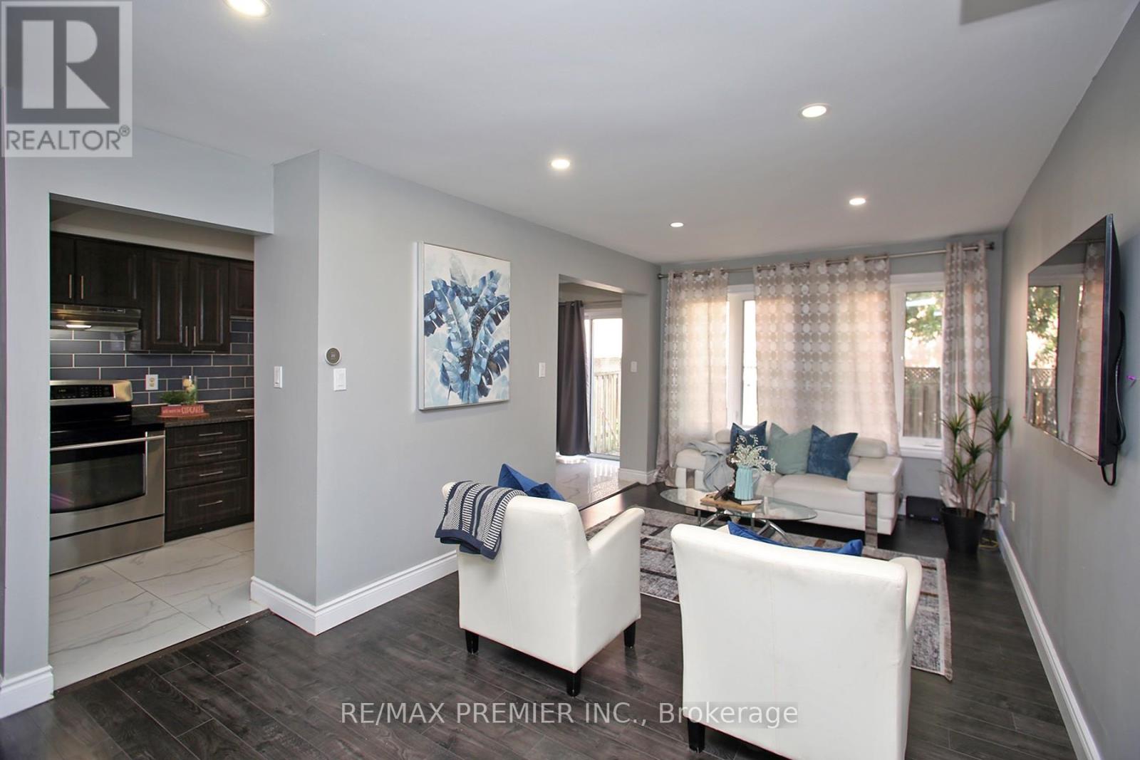 Photo 2 of 70 Gilgorm Road, Brampton ON