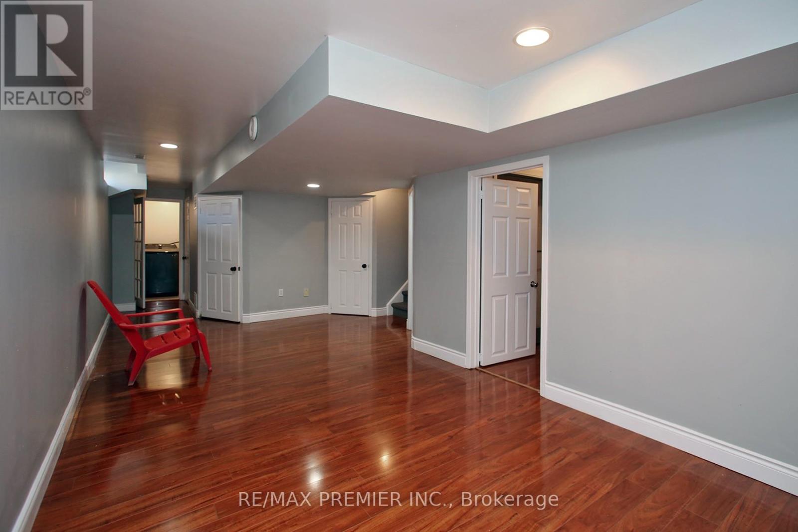 Photo 6 of 70 Gilgorm Road, Brampton ON