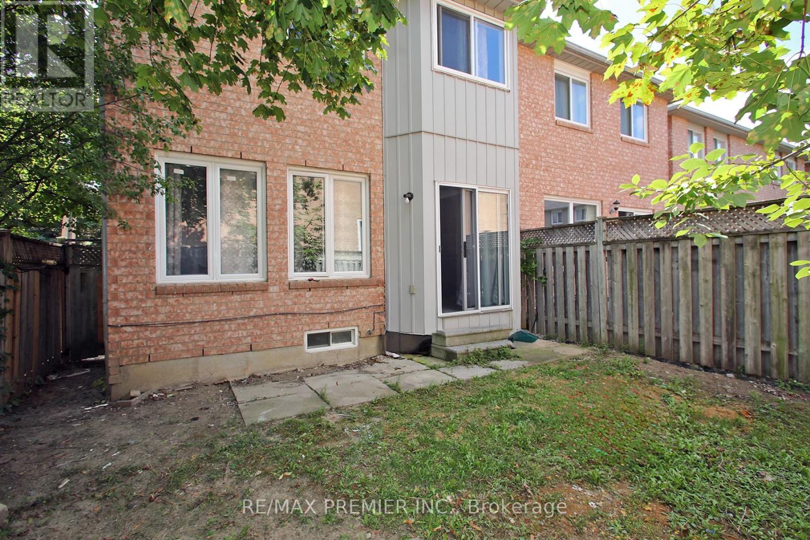 Photo 21 of 70 Gilgorm Road, Brampton ON