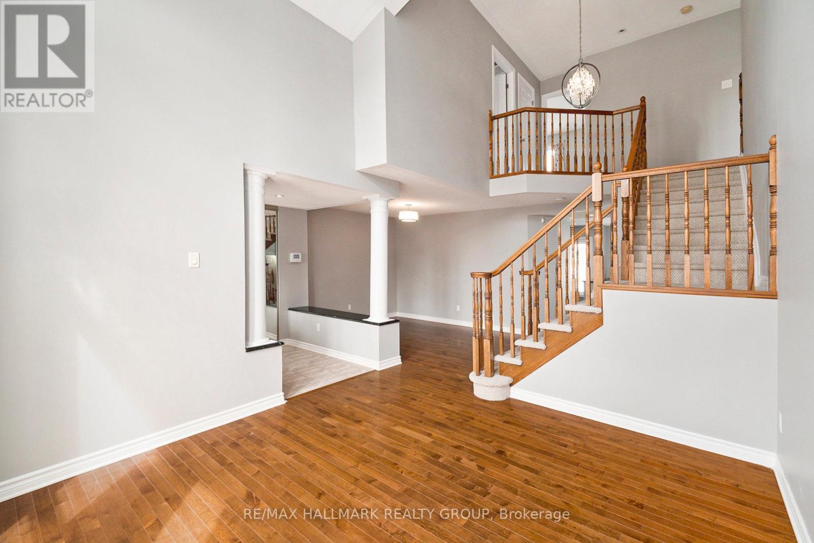 Photo 13 of 470 Frank Cauley Way, Ottawa ON