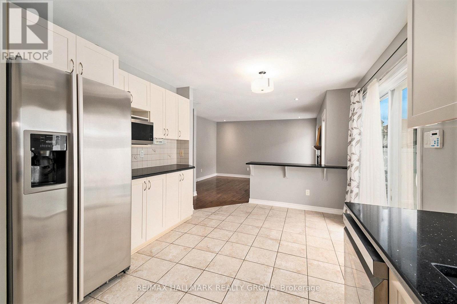 Photo 19 of 470 Frank Cauley Way, Ottawa ON