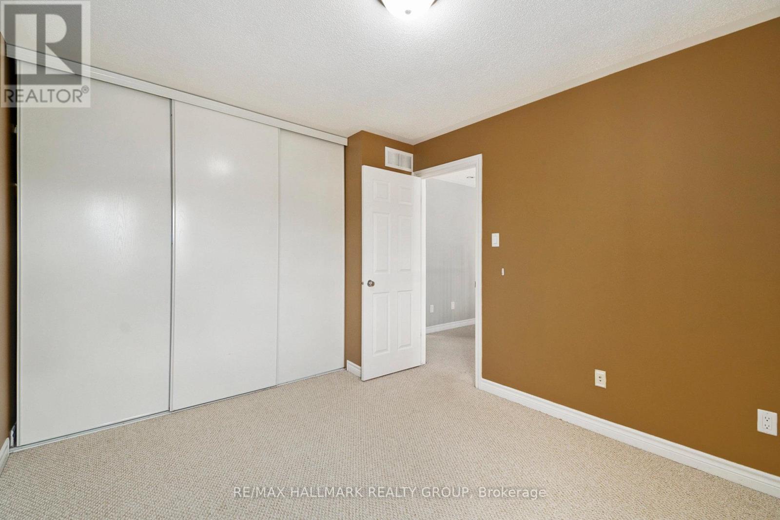 Photo 28 of 470 Frank Cauley Way, Ottawa ON