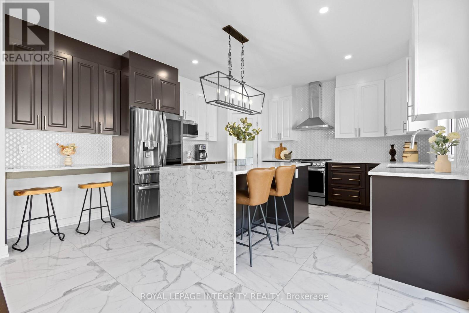 Photo 12 of 107 Heirloom Street, Ottawa ON